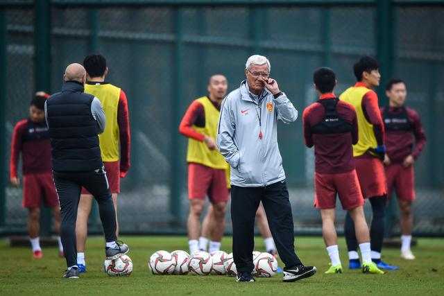 库里23分杜兰特21+10 勇士不敌太阳遭遇4连败