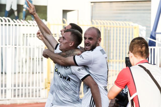 骑士神奇逆转终结绿军11连胜 老鹰大胜尼克斯